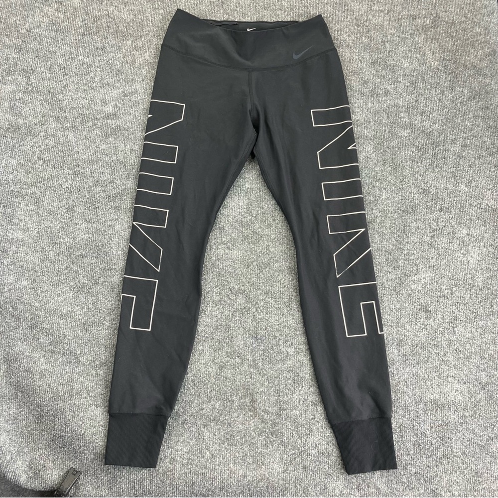 Nike Women's Black Graphic Leggings